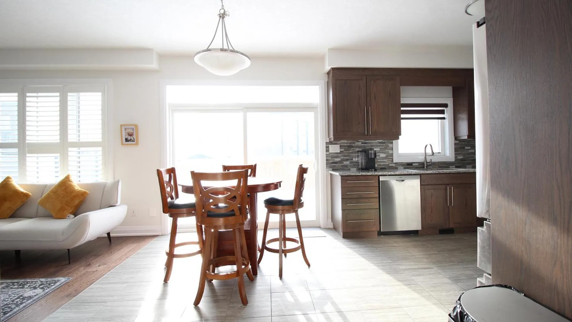 Holiday home Beautiful House Near Grand River & Kiwanis Park Kitchener Canada